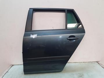 PORTIER RECHTS ACHTER Skoda Fabia II Combi (|5J9833056|) beschikbaar voor biedingen
