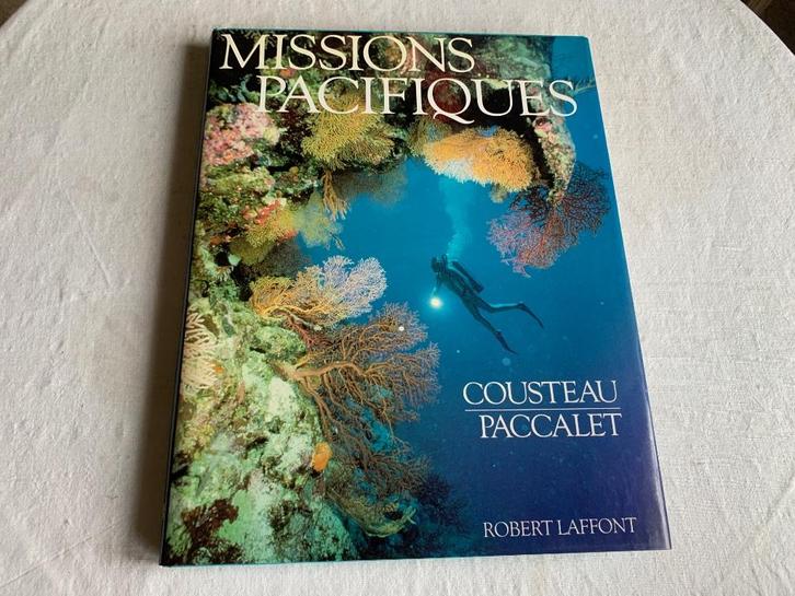 Missions Pacifiques Cousteau Paccalet 1990 ed Laffont TB éta, Boeken, Reisverhalen, Gelezen, Verzenden