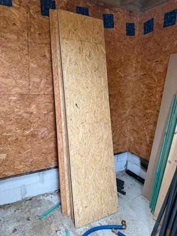 7 stuks OSB platen 18mm - 244 x 59cm beschikbaar voor biedingen