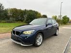 BMW X1 sDrive18i 150pk Xenon Euro 6b Alu velgen, Auto's, X1, 1995 cc, 4 cilinders, Blauw