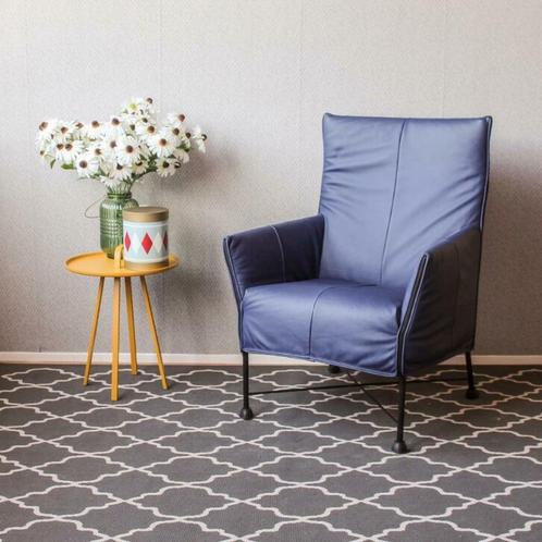 4 Montis Charly fauteuils kobaltblauw - zwart onderstel, Huis en Inrichting, Zetels | Voetbanken en poefs