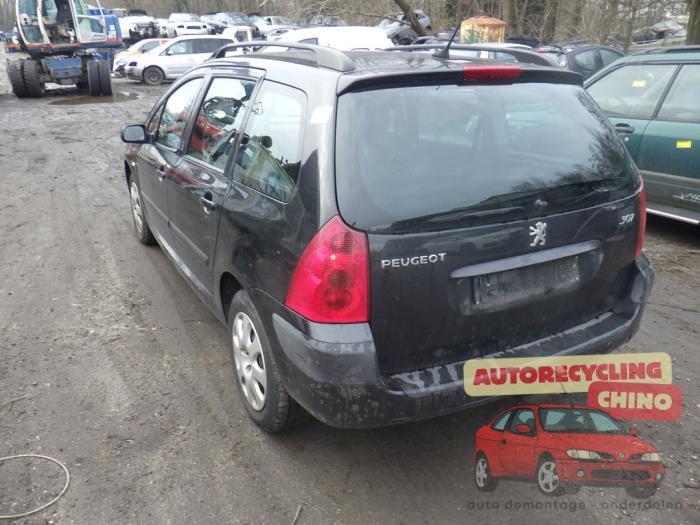 Achterlicht links van een Peugeot 307, Auto-onderdelen, Verlichting, Peugeot, Gebruikt, 3 maanden garantie, Ophalen of Verzenden