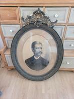 Zeer grote oude lijst met portret, Ophalen