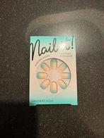 Boite de faux ongles 24 pièces avec colle incluse neuf, Neuf, Autres couleurs, Mains et Ongles, Maquillage