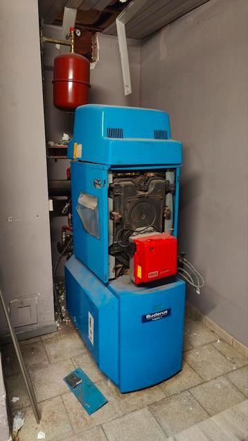 buderus logalux L mazout brander beschikbaar voor biedingen