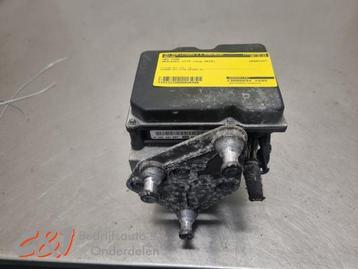 ABS Pomp van een Mercedes Vito beschikbaar voor biedingen