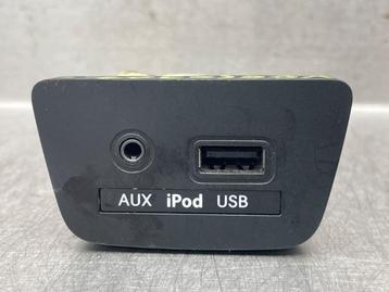 DIVERSEN AUX/USB aansluiting i30 (GDHB5) (96120A5000) beschikbaar voor biedingen