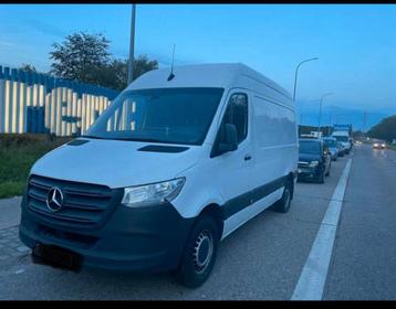 Bestelwagen TE HUUR beschikbaar voor biedingen