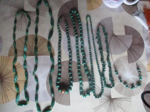 7 Malagieten halssnoeren, Handtassen en Accessoires, Kettingen, Zo goed als nieuw, Steen of Mineraal, Groen, Met hanger, Verstelbaar