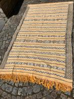 MOOI MAROKKAANS WANDTAPIJT HANDGEMAAKT 13O OP 210 CM, Antiek en Kunst, Antiek | Tapijten, Tafelkleden en Textiel, Ophalen of Verzenden