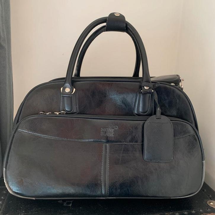 Vintage zwarte reistas, kunstleer, Handtassen en Accessoires, Tassen | Reistassen en Weekendtassen, Gebruikt, Zwart, 40 tot 60 cm