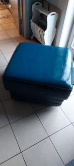 Lederen poef., Huis en Inrichting, Zetels | Voetbanken en poefs, Ophalen