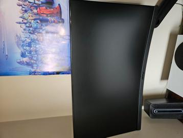 Complete Dual Monitor Gaming Setup – MSI Curved + GasliftArm beschikbaar voor biedingen