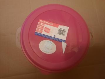 nieuw pvc bord met deksel voor de microgolf oven, Huis en Inrichting, Keuken | Tupperware, Ophalen of Verzenden, Nieuw