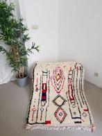 Tapis vintage Azilal en pure laine blanc motifs colorés, Ophalen of Verzenden, Zo goed als nieuw, Wit