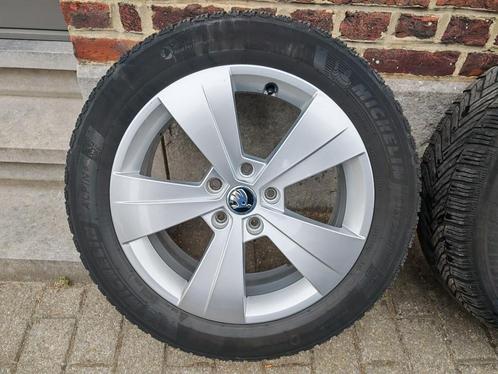 Skoda Superb velgen winterbanden, Auto-onderdelen, Banden en Velgen, Band(en), Winterbanden, 17 inch, 215 mm, Ophalen
