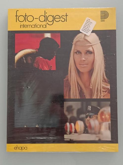 Foto - Digest International - Ehapa., Verzamelen, Tijdschriften, Kranten en Knipsels, Tijdschrift, Ophalen of Verzenden