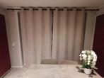 2 rideaux occultants beiges avec tringle à rideaux noire, Maison & Meubles, Ameublement | Rideaux & Stores à lamelles, Comme neuf