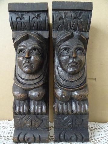Antieke console ornamenten met halfnaakte nonnen 25cm 1900 beschikbaar voor biedingen