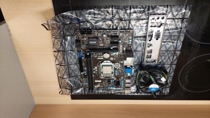 Moederbord / CPU Combo, Computers en Software, Moederborden, Gebruikt, Intel, DDR3, Ophalen