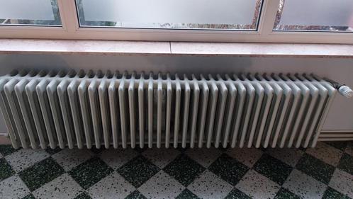 Gietijzeren radiatoren, Doe-het-zelf en Bouw, Verwarming en Radiatoren, Gebruikt, Radiator, 30 tot 80 cm, Ophalen
