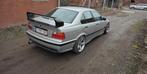 Bmw e36 316i ( ook te ruil ), Auto's, Achterwielaandrijving, Zwart, 4 cilinders, 5 deurs