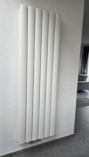 radiatoren verticaal beschikbaar voor biedingen