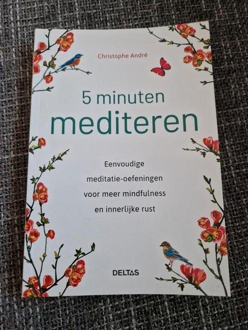 Christophe Andre - 5 minuten mediteren, Boeken, Esoterie en Spiritualiteit, Nieuw, Instructieboek, Meditatie of Yoga, Ophalen of Verzenden