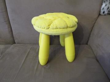 Ikea Mammut + kussentje beschikbaar voor biedingen