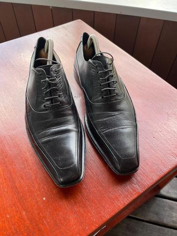 HUGO BOSS SCHOENEN beschikbaar voor biedingen