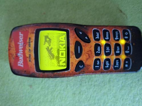 Nokia 3210 vernieuwd! 1998 Nieuwe batterij „27 jaar”, Verzamelen, Elektronische Apparatuur, Ophalen of Verzenden