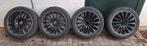 Zwarte velgen met winterbanden, Auto-onderdelen, Banden en Velgen, Ophalen, 18 inch, Velg(en), Winterbanden