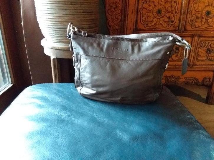 Prachtige bruine Coach handtas, Handtassen en Accessoires, Tassen | Damestassen, Zo goed als nieuw, Handtas, Bruin, Ophalen of Verzenden