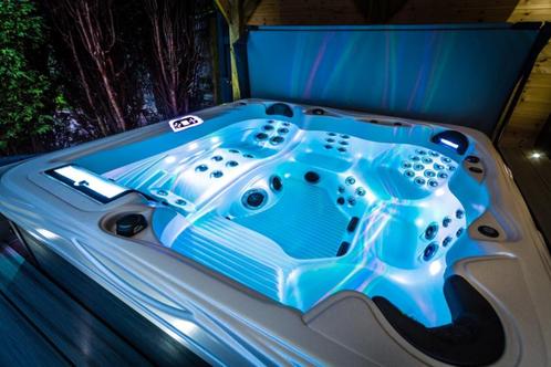 zuinige💦Luxe 6 persoons jacuzzi 75jet gratis All in pakket, Tuin en Terras, Vijvers, Nieuw, Ophalen