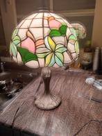 Oude tiffany lamp, Maison & Meubles, Lampes | Lampes de table, Comme neuf, Enlèvement ou Envoi