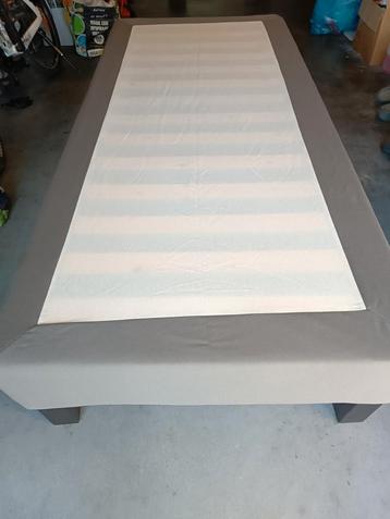 Ikea 200/90 bed  beschikbaar voor biedingen