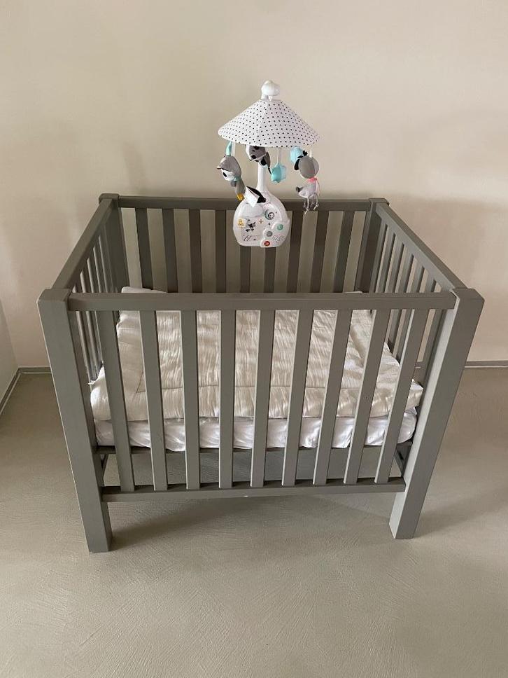 Babypark Quax Stone incl. matras en parklegger Trixie, Kinderen en Baby's, Babyparken, Zo goed als nieuw, Rechthoekig, In hoogte verstelbaar