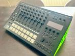 Roland MC-707, Muziek en Instrumenten, Ophalen, Zo goed als nieuw, Roland