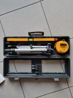 Niveau laser Varo prm 30305 avec support, Bricolage & Construction, Instruments de mesure, Comme neuf, Enlèvement
