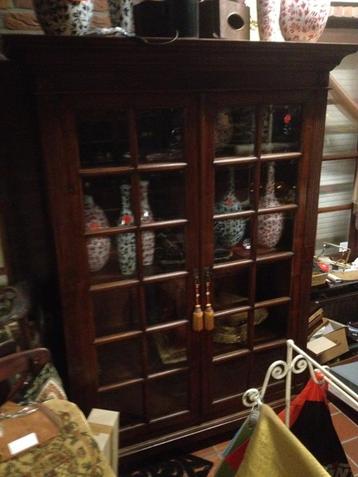 Flamant VITRINEKAST - MASSIEF TEAKHOUTEN KAST – KORTING beschikbaar voor biedingen