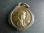oude medaille Lourdes, Verzamelen, Sieraad, Gebruikt, Ophalen of Verzenden, Christendom | Katholiek
