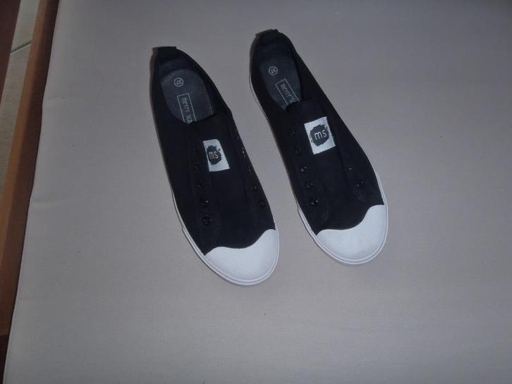 Merry Scott basketbalschoen maat 37, Sport en Fitness, Basketbal, Nieuw, Schoenen, Ophalen