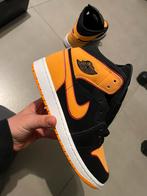 Jordan 1 mid orange black, Kleding | Heren, Nieuw, Sneakers, Jordan, Ophalen of Verzenden