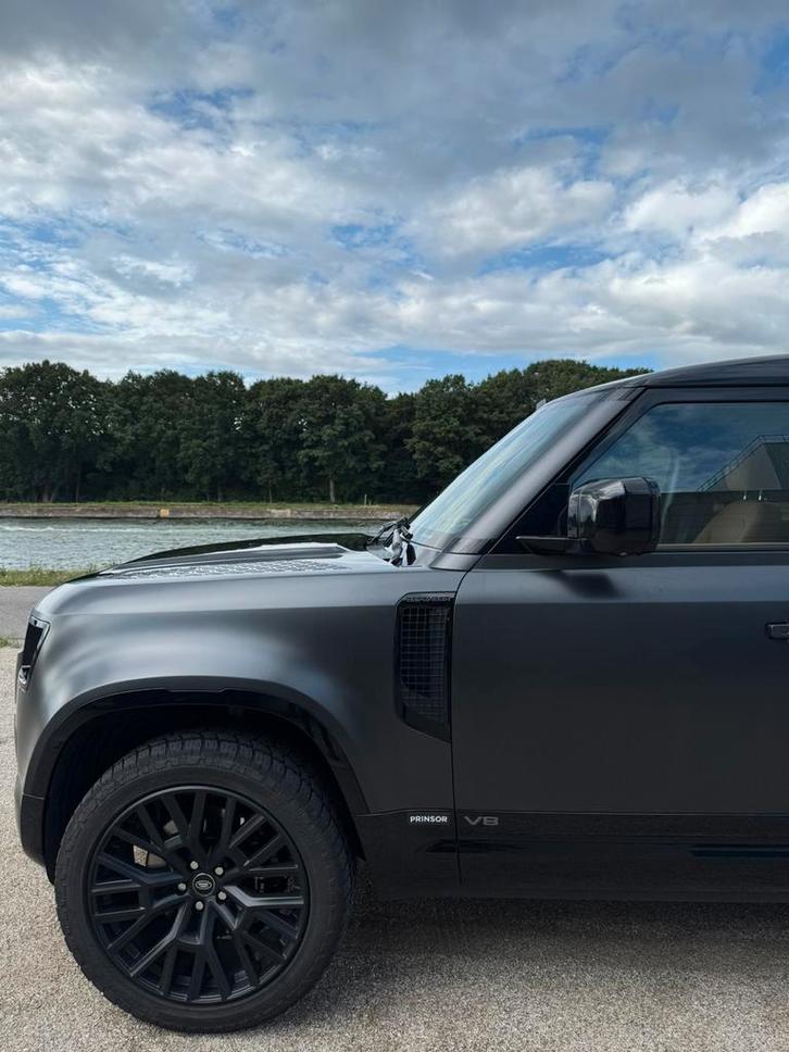 Land Rover Defender 5.0 V8 carpatian edt. Kahn + Miltek, Auto's, Land Rover, Bedrijf, Defender, Ophalen