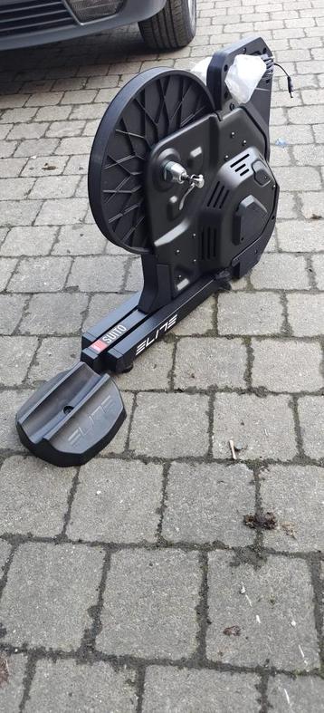 Interactieve rollentrainer Suito-T van merk Elite beschikbaar voor biedingen