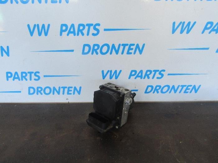 ABS Pomp van een Audi A4, Auto-onderdelen, Elektronica en Kabels, Audi, Gebruikt, 3 maanden garantie, Ophalen of Verzenden