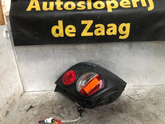 Feu arrière gauche d'un Chevrolet Aveo, Autos : Pièces & Accessoires, Éclairage, Chevrolet, Utilisé, 3 mois de garantie, Enlèvement ou Envoi