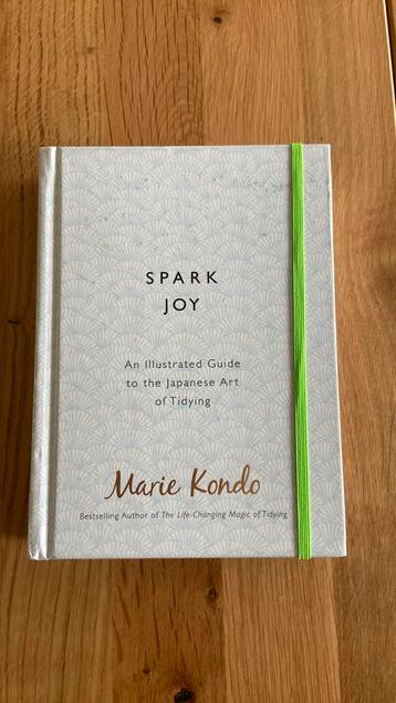Marie Kondo - Spark joy - Engelse versie beschikbaar voor biedingen