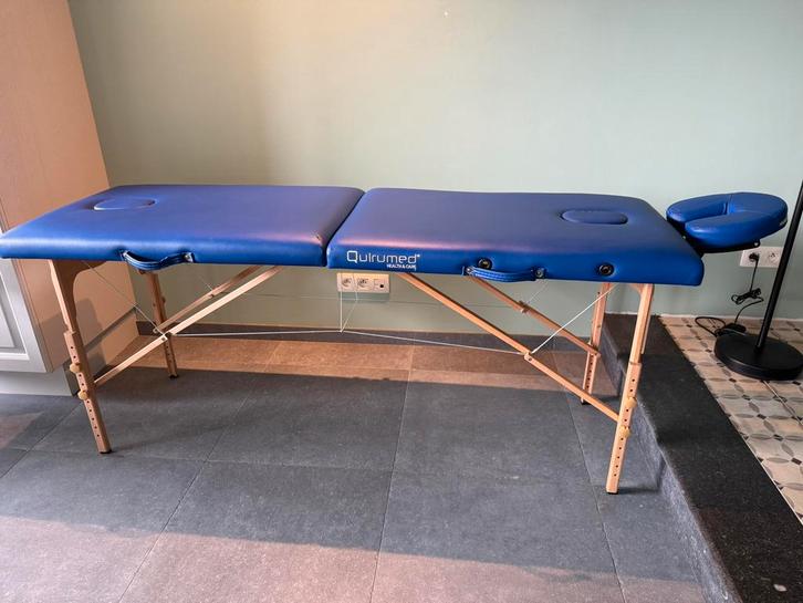 Inklapbare houten behandeltafel van het merk QUIRUMED, Sport en Fitness, Massageproducten, Gebruikt, Ophalen