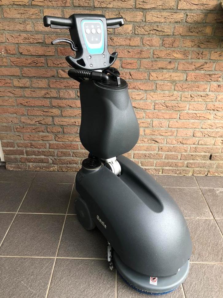 Demo schrobmachine van Fimap, Doe-het-zelf en Bouw, Reinigingsmachines, Zo goed als nieuw, Schrobmachine, Ophalen
